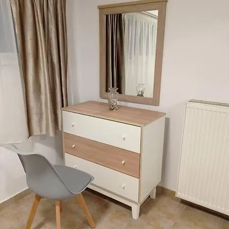 Alex House Appartement *